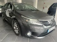 Usado Toyota Avensis Comfort 124 CV (91 kW) 2012 Gris / plata Berlina