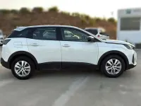 Usado Peugeot 3008 Active 131 CV (96 kW) 2022 Blanco SUV