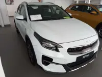 Usado Kia XCeed 120 CV (88 kW) 2025 Blanco SUV