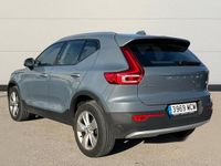 Usado Volvo XC40 Momentum 163 CV (119 kW) 2022 Gris SUV