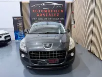 Usado Peugeot 3008 Active 120 CV (88 kW) 2012 Gris / plata Familiar