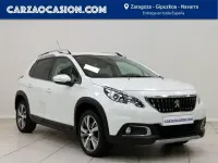 Usado Peugeot 2008 Allure 100 CV (73 kW) 2017 Blanco SUV