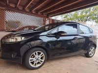 Usado Ford Fiesta Trend 82 CV (60 kW) 2015 Negro