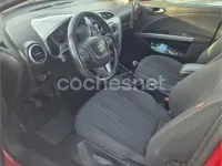 Usado Seat Leon I-Tech 105 CV (77 kW) 2012 Rojo Berlina