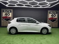 Usado Peugeot 208 Active 75 CV (55 kW) 2022 Blanco Utilitario