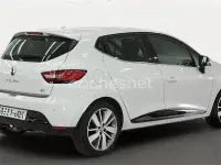 Usado Renault Clio IV 90 CV (66 kW) 2014 Blanco Berlina