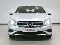Usado Mercedes A180 116 CV (85 kW) 2014 Plateado Utilitario