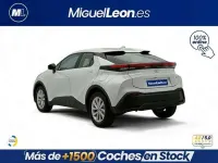 Usado Toyota C-HR Active 140 CV (102 kW) 2024 Blanco SUV