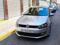 Usado VW Polo Advance 90 CV (66 kW) 2014 Gris / plata Berlina