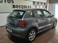 Usado VW Polo Advance 90 CV (66 kW) 2012 Gris / plata Utilitario