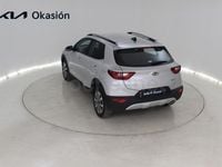 Usado Kia Stonic 84 CV (61 kW) 2022 Gris / plata SUV