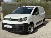 Usado Citroën Berlingo 76 CV (55 kW) 2019 Blanco Monovolumen