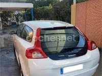 Usado Volvo C30 Momentum 100 CV (73 kW) 2007 Blanco Utilitario