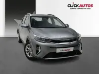 Usado Kia Stonic 79 CV (58 kW) 2025 Gris / plata SUV