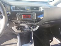 Usado Kia Rio 84 CV (61 kW) 2016 Azul Utilitario