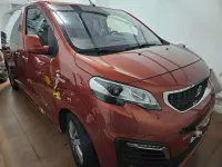 Usado Peugeot Traveller Allure 150 CV (110 kW) 2021 Rojo Monovolumen