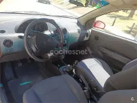 Usado Chevrolet Kalos SE 94 CV (69 kW) 2006 Rojo Berlina