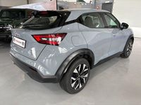 Usado Nissan Juke Acenta 114 CV (83 kW) 2023 Gris / plata SUV