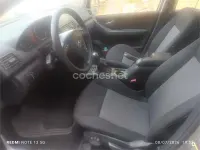 Usado Mercedes A180 Avantgarde 109 CV (80 kW) 2005 Gris / plata Monovolumen
