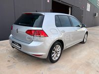 Usado VW Golf VII Advance 122 CV (89 kW) 2015 Gris / plata Berlina