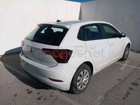 Usado VW Polo 95 CV (69 kW) 2022 Blanco Utilitario
