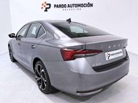 Usado Skoda Octavia Selection 150 CV (110 kW) 2025 Gris Utilitario