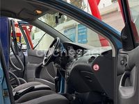Usado Ford Focus Ghia 100 CV (73 kW) 2001 Azul Familiar