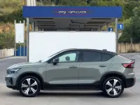 Usado Volvo C40 300 kW (408 CV) 2022 Verde SUV