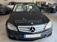 Usado Mercedes C200 136 CV (100 kW) 2010 Negro Familiar