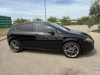 Usado Seat Leon Sport 140 CV (102 kW) 2008 Negro Utilitario