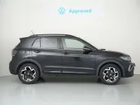 Usado VW T-Cross R-line 116 CV (85 kW) 2025 Negro SUV