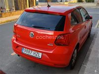 Usado VW Polo Advance 90 CV (66 kW) 2014 Rojo Berlina
