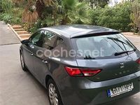 Usado Seat Leon Style 105 CV (77 kW) 2013 Gris / plata Berlina