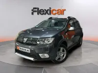 Usado Dacia Sandero Comfort 91 CV (66 kW) 2020 Negro Berlina