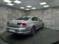Usado VW Passat Executive 150 CV (110 kW) 2020 Gris Berlina