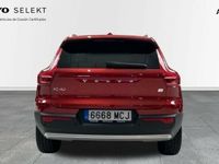 Usado Volvo XC40 Core 211 CV (155 kW) 2022 Rojo SUV