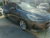 Usado Citroën DS5 200 CV (147 kW) 2013 Gris / plata Utilitario