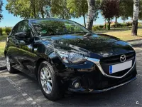 Usado Mazda 2 Style 90 CV (66 kW) 2015 Negro Berlina