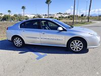 Usado Renault Laguna III Dynamique 150 CV (110 kW) 2007 Gris / plata Berlina