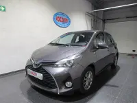 Usado Toyota Yaris Active 99 CV (72 kW) 2016 Gris / plata Berlina