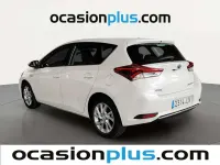 Usado Toyota Auris Hybrid Active 136 CV (100 kW) 2015 Blanco Utilitario