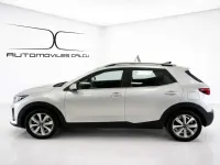 Usado Kia Stonic 101 CV (74 kW) 2024 Plateado SUV