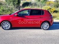 Usado Peugeot 308 Style 100 CV (73 kW) 2020 Rojo Berlina