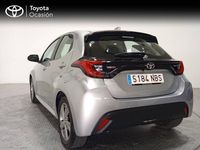 Usado Toyota Yaris Hybrid Active 116 CV (85 kW) 2025 Gris / plata Berlina