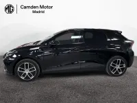 Ny MG MG4 EV Luxury 149 kW (203 HK) 2025 Svart Halvkombi