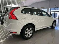 Käytetty Volvo XC60 Kinetic 150 HP (110 kW) 2016 Valkoinen Katumaasturi