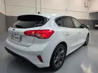 Usado Ford Focus ST-Line 120 CV (88 kW) 2022 Blanco Berlina