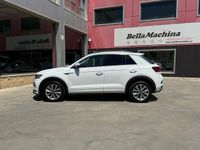 Usado VW T-Roc Advance 111 CV (81 kW) 2022 Amarillo SUV