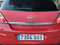 Usado Opel Astra Sport 100 CV (73 kW) 2008 Rojo Berlina