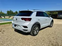 Usado VW T-Roc Advance 115 CV (84 kW) 2022 Gris / plata SUV